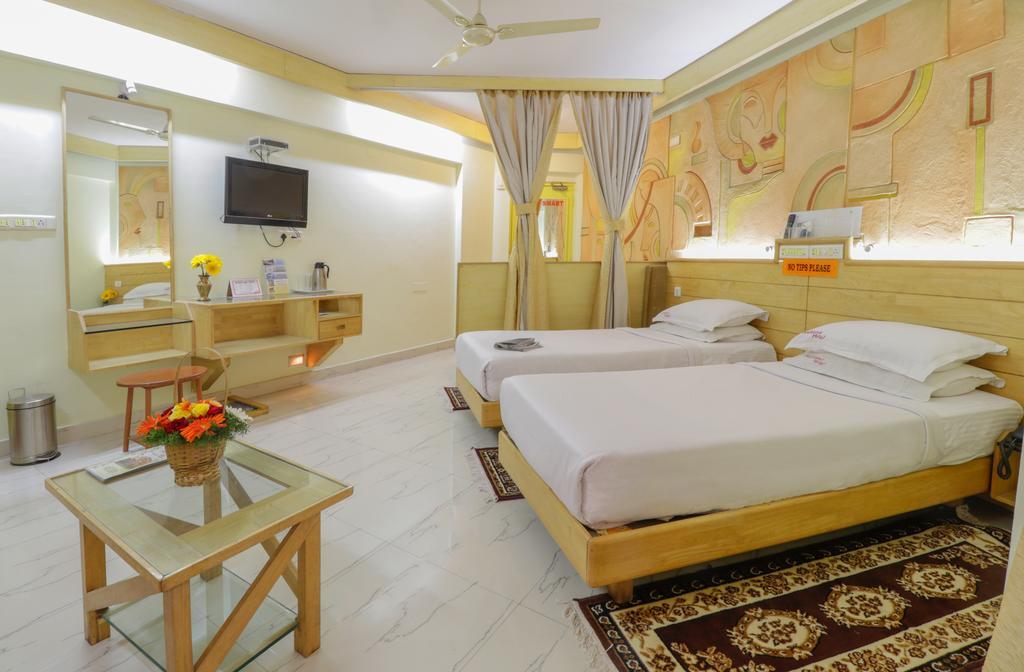 Parklane Hotel Mysore Εξωτερικό φωτογραφία