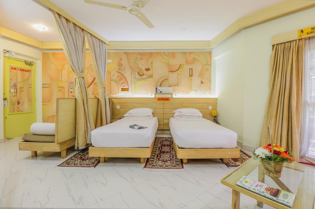 Parklane Hotel Mysore Εξωτερικό φωτογραφία