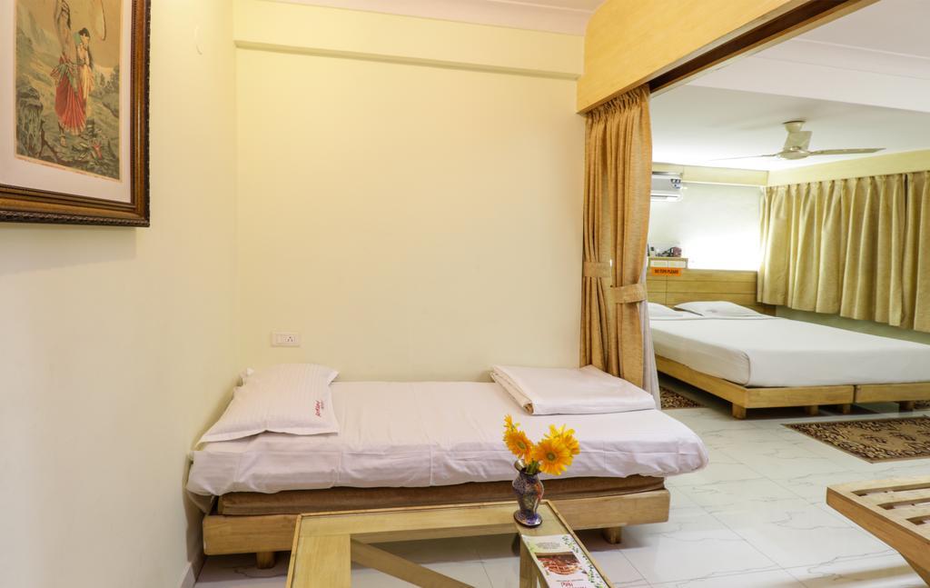 Parklane Hotel Mysore Εξωτερικό φωτογραφία