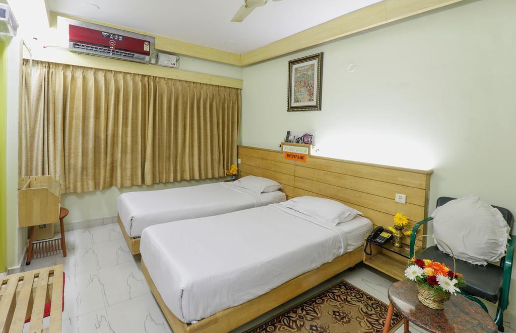 Parklane Hotel Mysore Εξωτερικό φωτογραφία